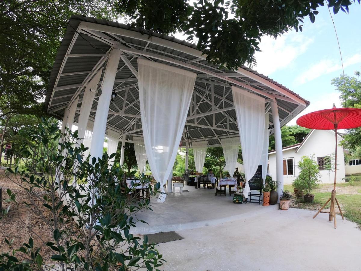 Naracha Resort Mueang Kao Bagian luar foto