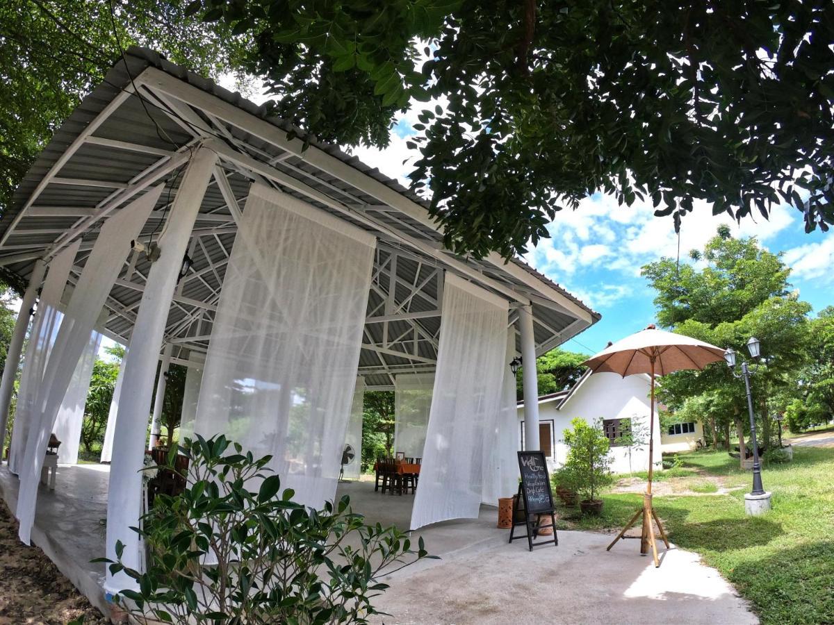 Naracha Resort Mueang Kao Bagian luar foto